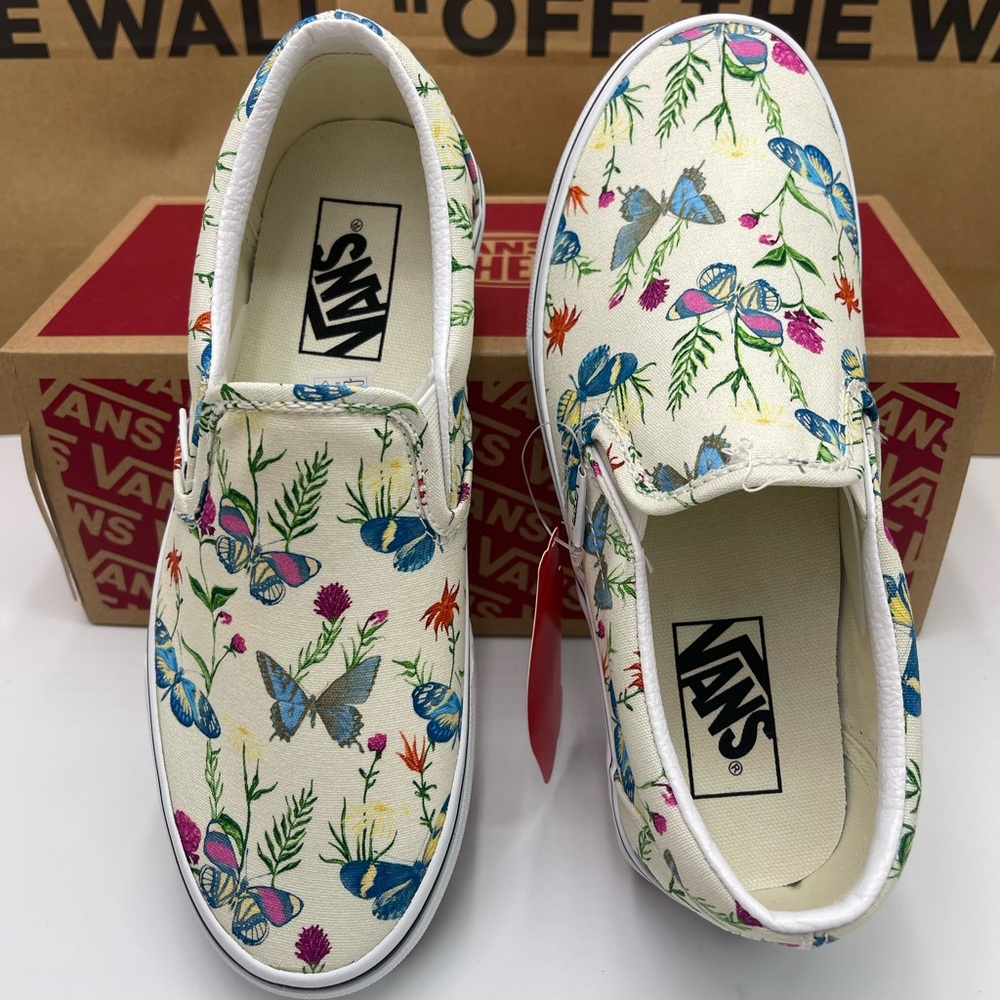 Vans Men's Classic Slip-On Butterfly Floral Marshmallow Sneakers
VN0A5AO8UC0 - Picture 5 of 16
